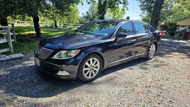 2007 Lexus LS 460 Sedan 4D