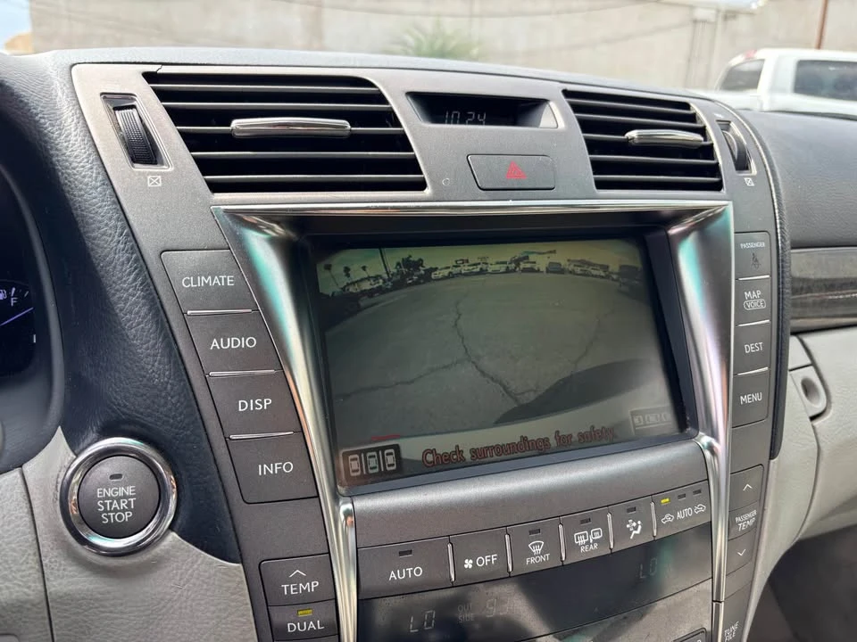 2007 Lexus LS 4th Gen - Image 12 of 19