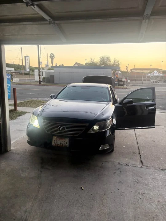 2007 Lexus LS 4th Gen - Image 4 of 7