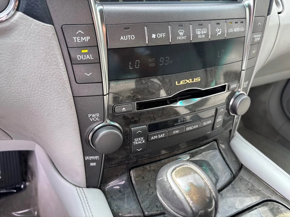 2007 Lexus LS 4th Gen - Image 13 of 19
