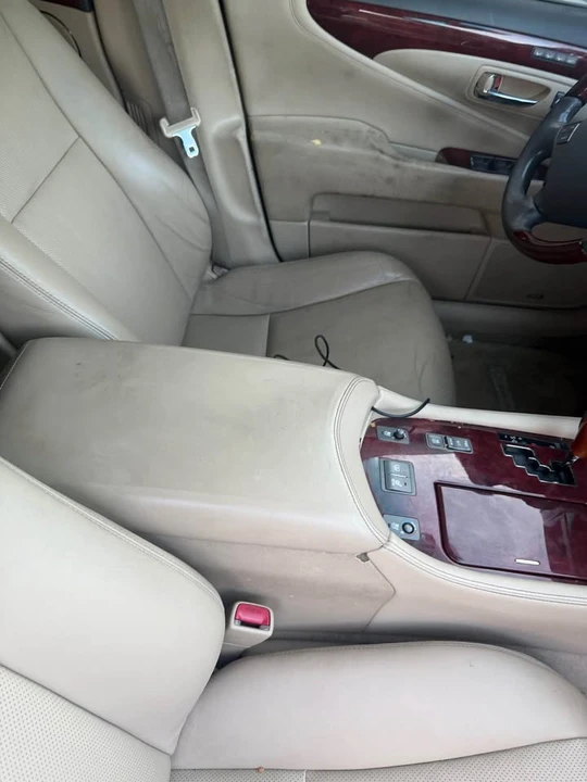 2007 Lexus LS 4th Gen - Image 9 of 10
