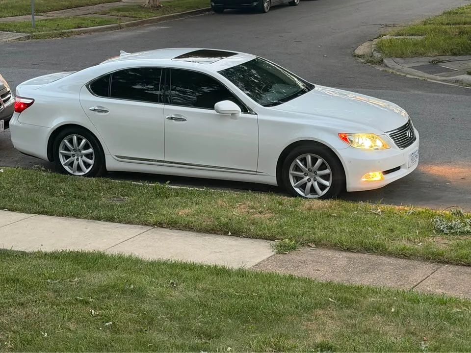 2007 Lexus LS 4th Gen - Image 2 of 10