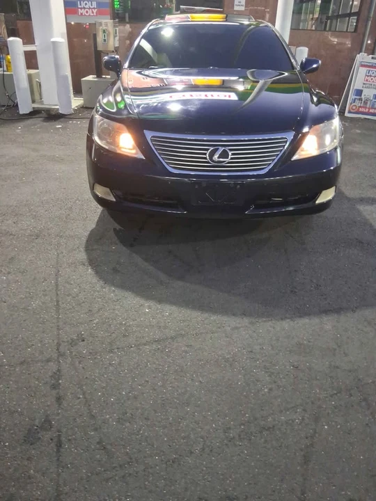 2007 Lexus LS 4th Gen - Image 5 of 7