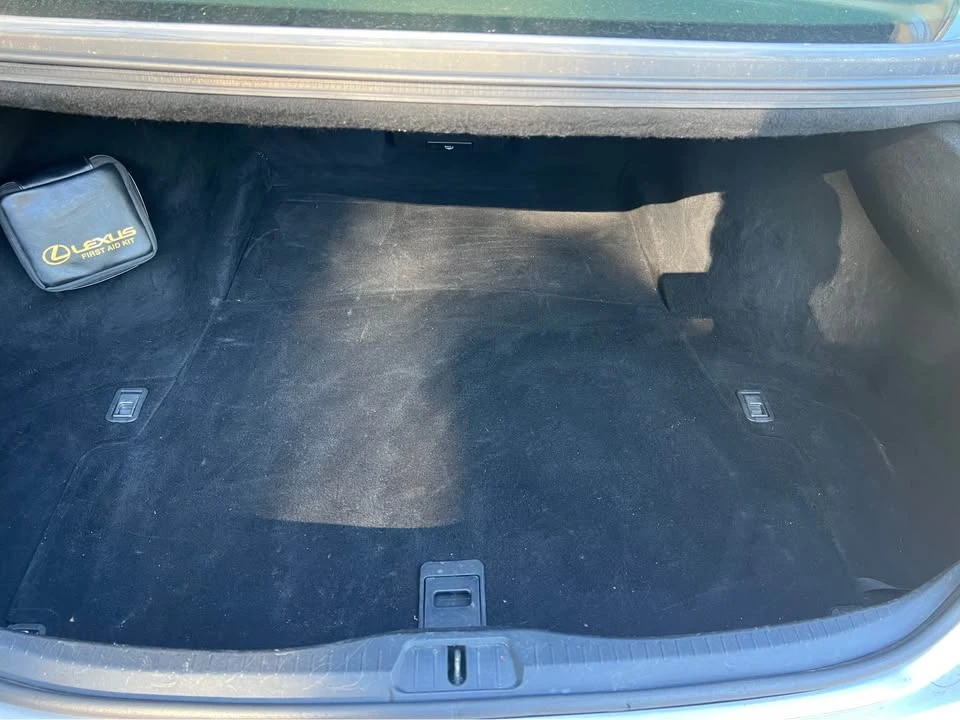2007 Lexus LS 4th Gen - Image 9 of 13