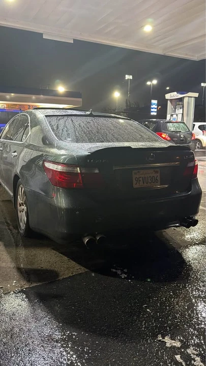2007 Lexus LS 4th Gen - Image 2 of 2