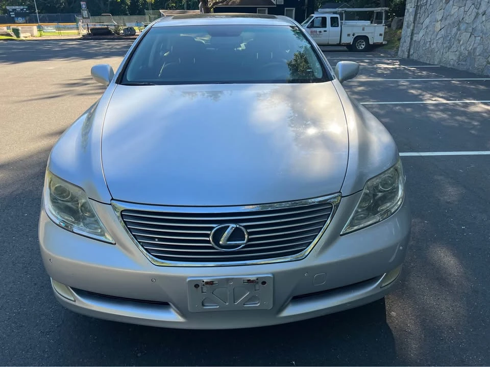 2007 Lexus LS 4th Gen - Image 2 of 13