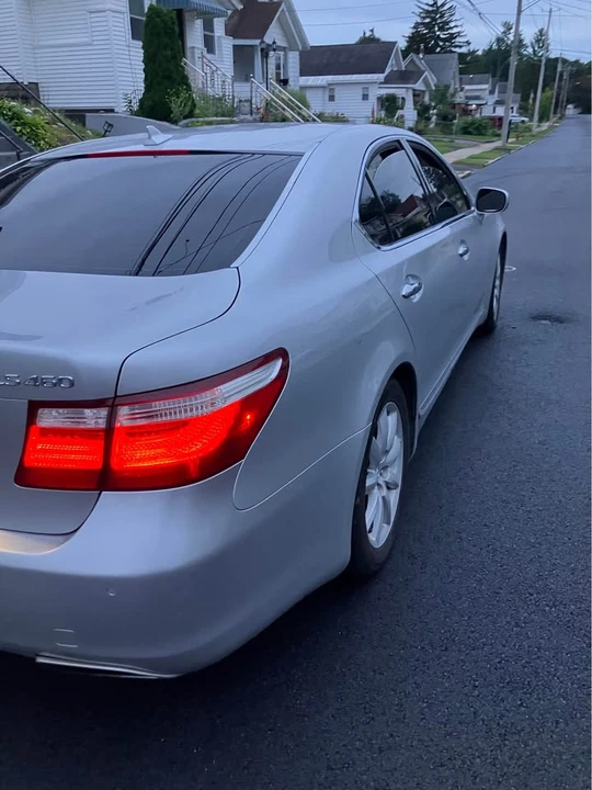 2007 Lexus LS 4th Gen - Image 2 of 6