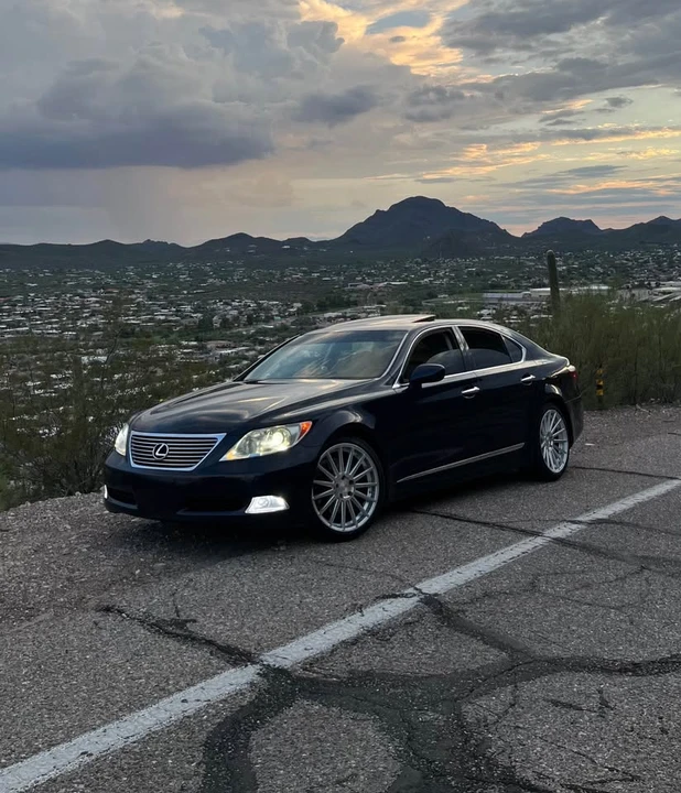2007 Lexus LS 4th Gen - Image 2 of 11