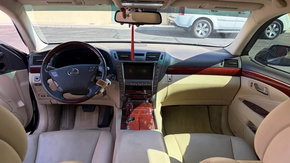 2007 Lexus LS 4th Gen - Image 8 of 11