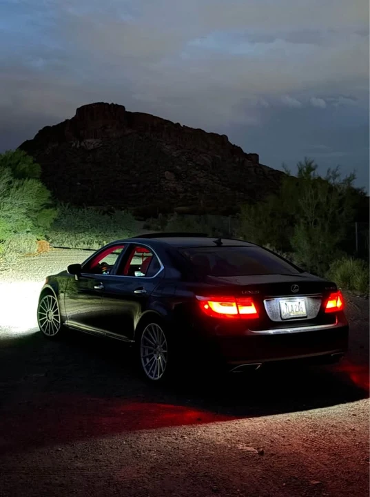 2007 Lexus LS 4th Gen - Image 6 of 11