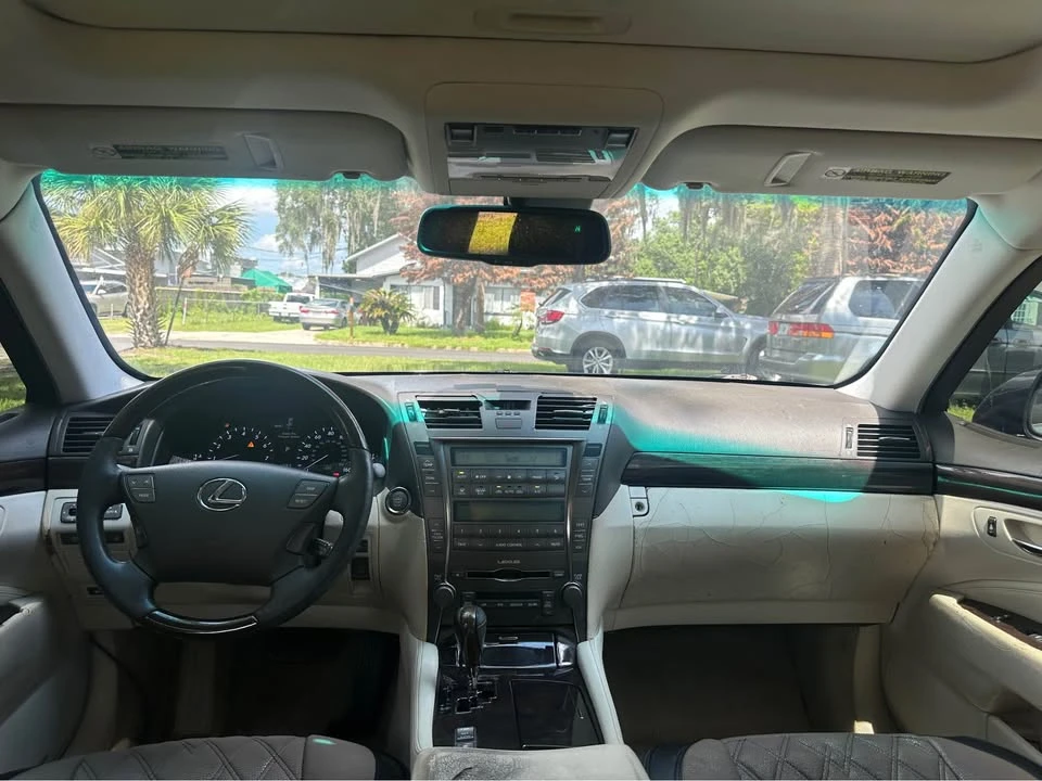 2007 Lexus LS 4th Gen - Image 15 of 18