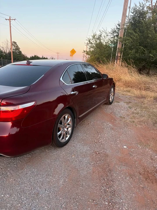 2007 Lexus LS 4th Gen - Image 4 of 12