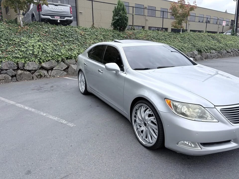 2007 Lexus LS 4th Gen - Image 6 of 6
