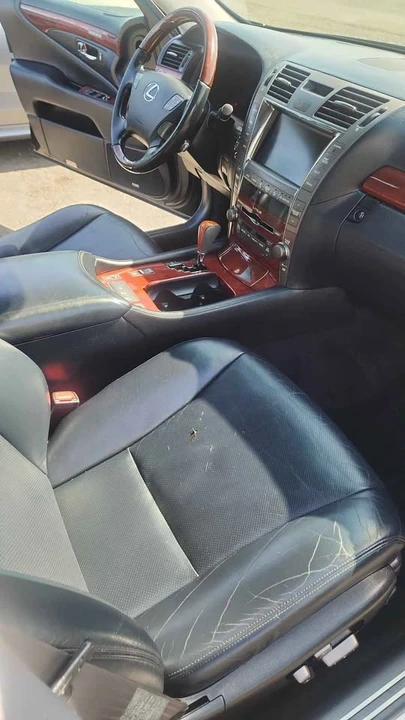2007 Lexus LS 4th Gen - Image 8 of 11