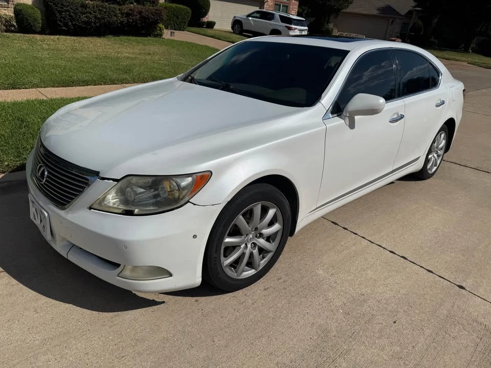 2007 Lexus LS 4th Gen - Image 2 of 15