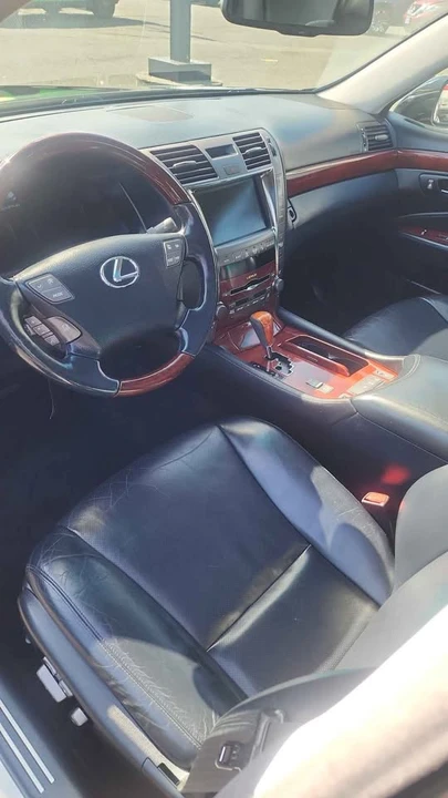 2007 Lexus LS 4th Gen - Image 5 of 11