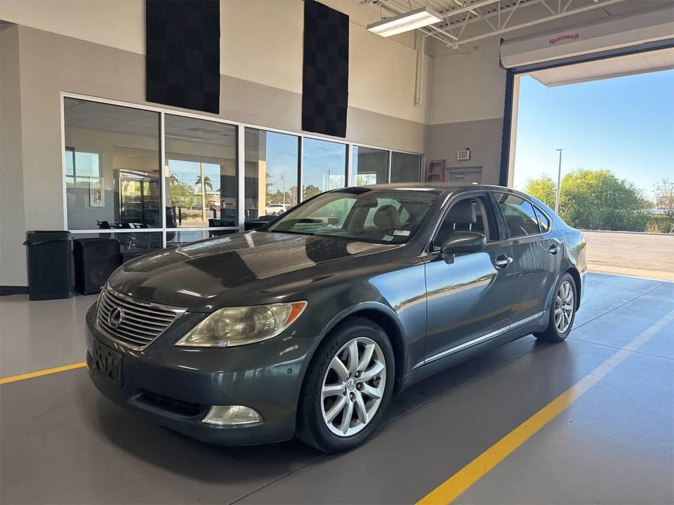 2007 Lexus LS 4th Gen - Image 11 of 12