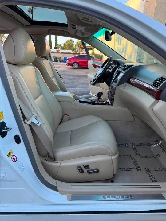 2007 Lexus LS 4th Gen - Image 9 of 12