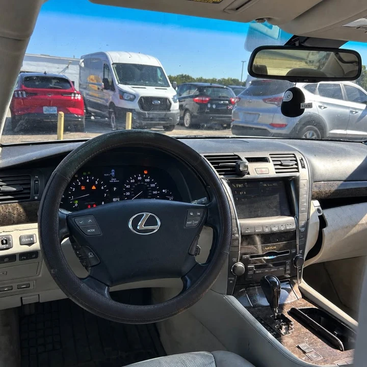 2007 Lexus LS 4th Gen - Image 5 of 8