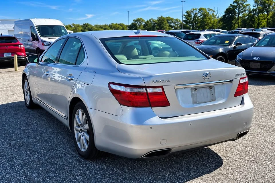 2007 Lexus LS 4th Gen - Image 2 of 8