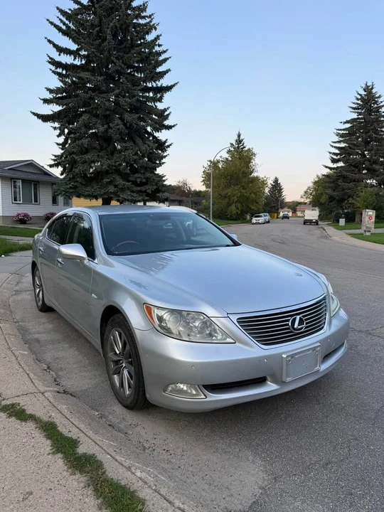 2007 Lexus LS 4th Gen - Image 2 of 9