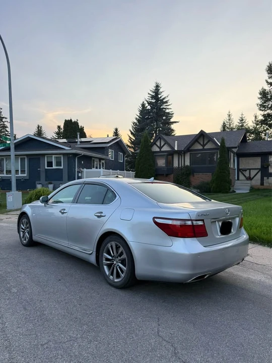 2007 Lexus LS 4th Gen - Image 4 of 9