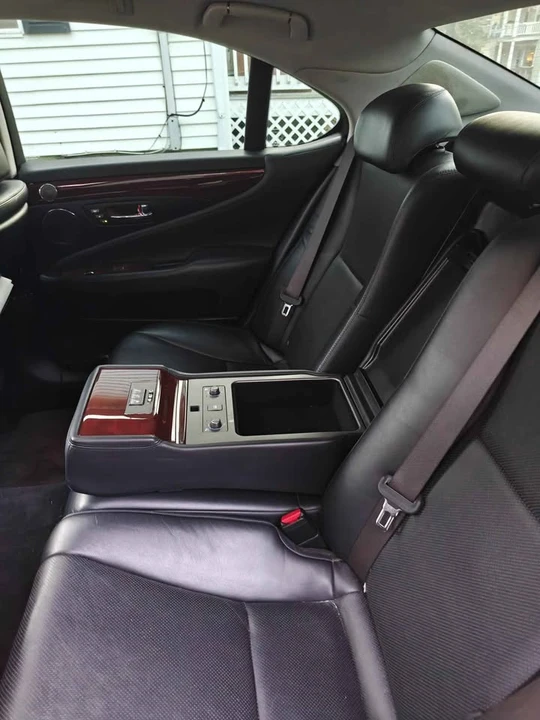 2007 Lexus LS 4th Gen - Image 6 of 6