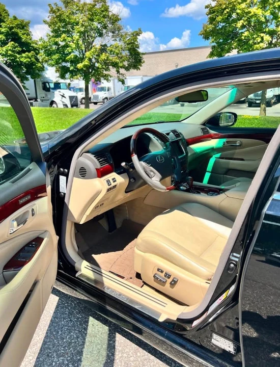 2007 Lexus LS 4th Gen - Image 6 of 9