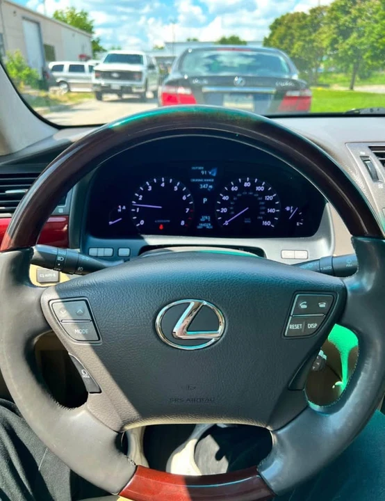 2007 Lexus LS 4th Gen - Image 7 of 9