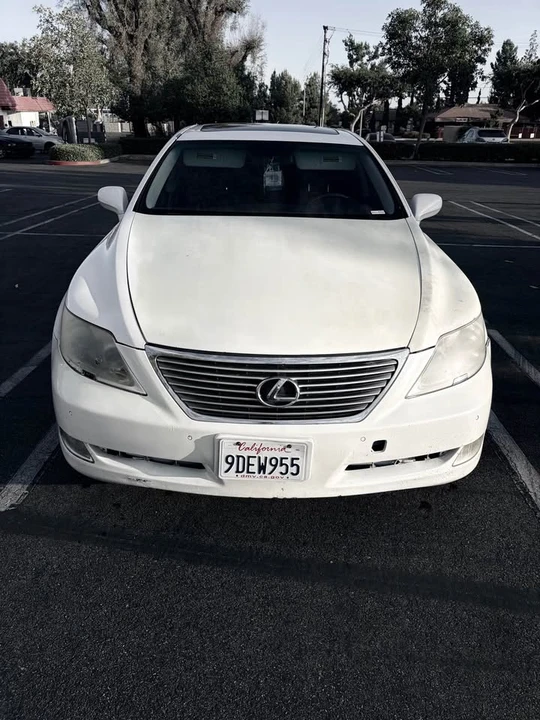 2007 Lexus LS 4th Gen - Image 2 of 18