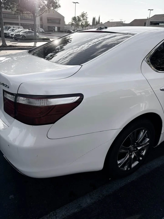 2007 Lexus LS 4th Gen - Image 10 of 17