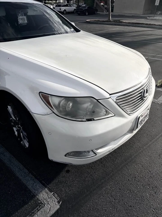 2007 Lexus LS 4th Gen - Image 15 of 18