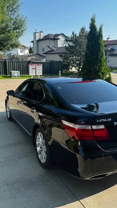 2007 Lexus LS 4th Gen - Image 2 of 10