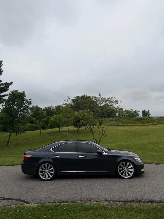 2007 Lexus LS 4th Gen - Image 3 of 5