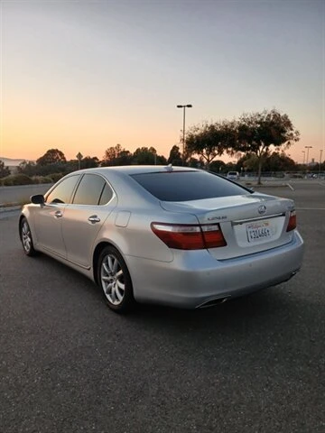 2007 Lexus LS 4th Gen - Image 6 of 20