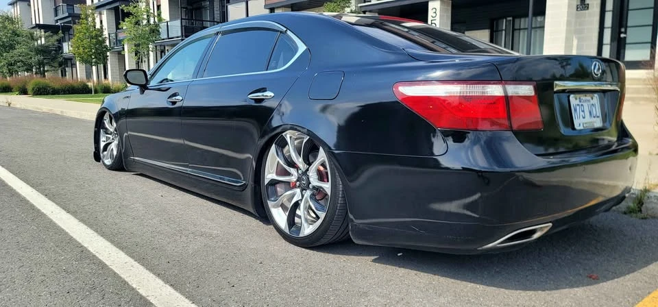 2007 Lexus LS 4th Gen - Image 5 of 10