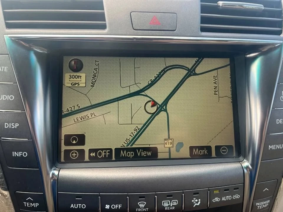 2007 Lexus LS 4th Gen - Image 14 of 20