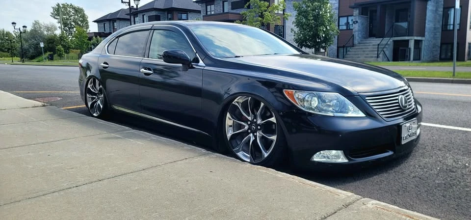 2007 Lexus LS 4th Gen - Image 2 of 10