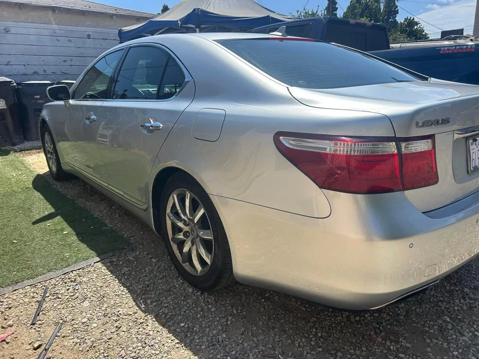 2007 Lexus LS 4th Gen - Image 4 of 7
