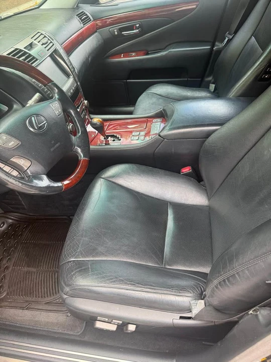 2007 Lexus LS 4th Gen - Image 2 of 10