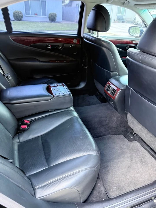 2007 Lexus LS 4th Gen - Image 4 of 15