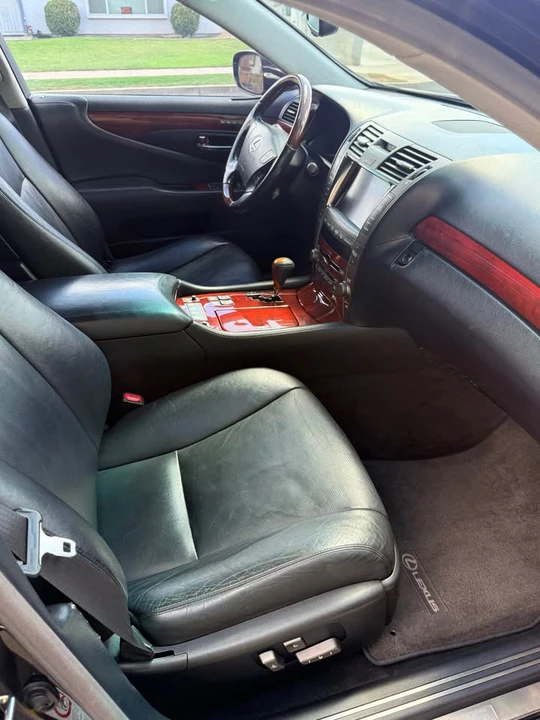 2007 Lexus LS 4th Gen - Image 6 of 15