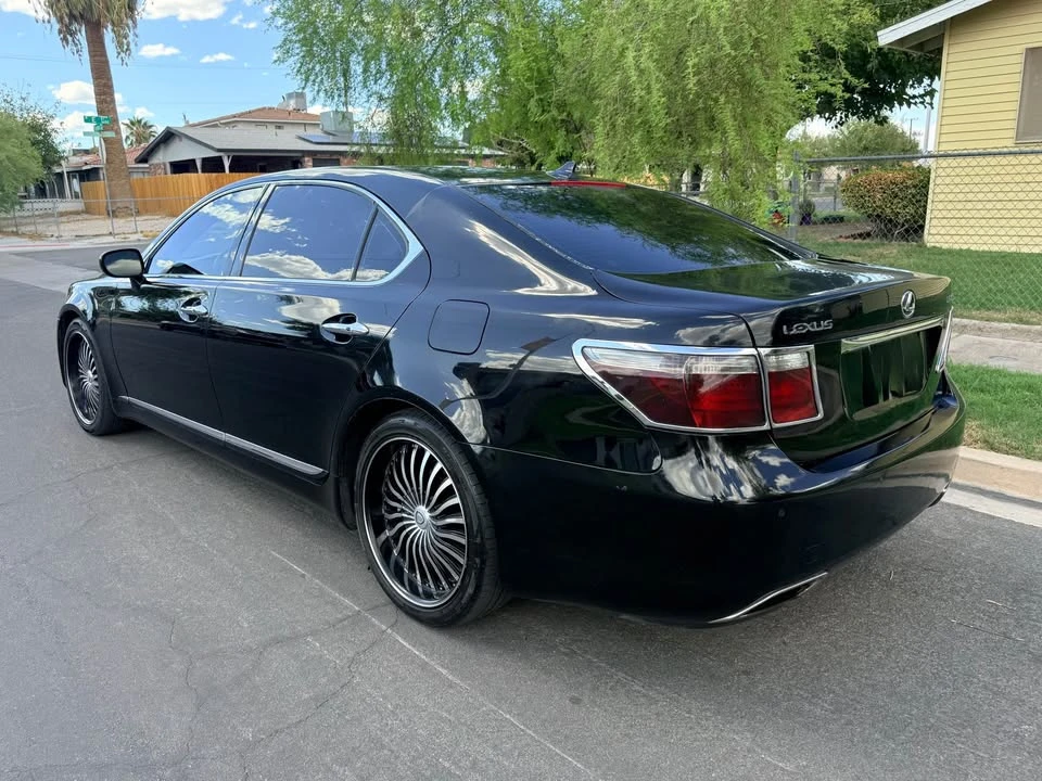 2007 Lexus LS 4th Gen - Image 3 of 15