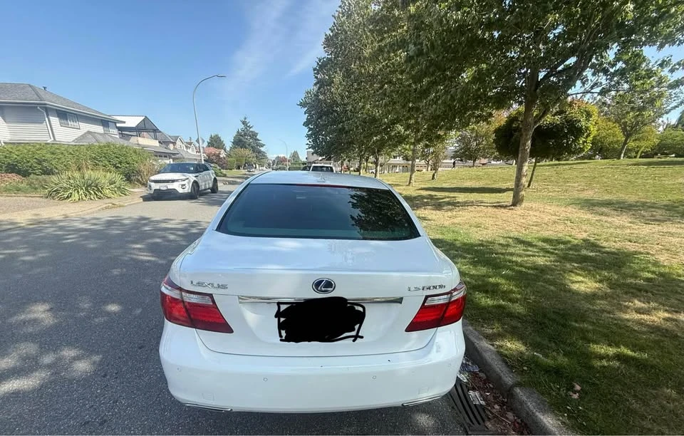 2007 Lexus LS 4th Gen - Image 2 of 7