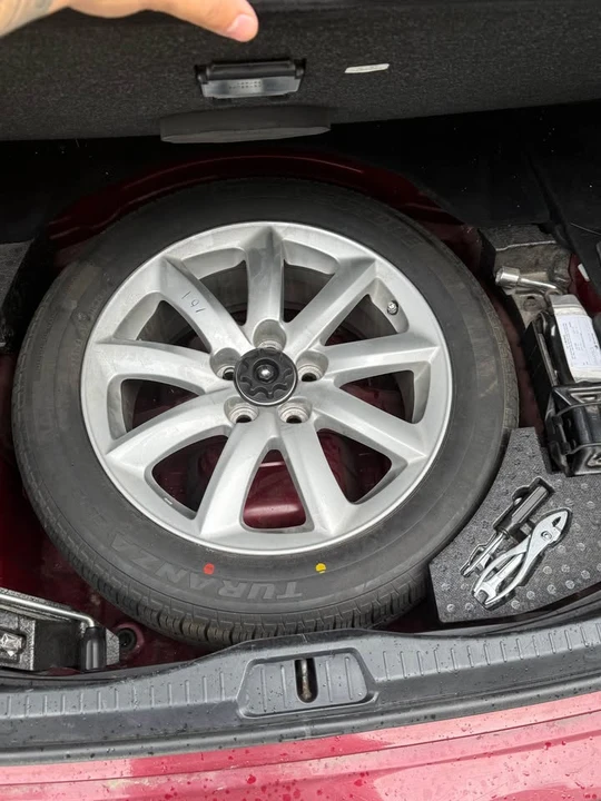 2007 Lexus LS 4th Gen - Image 7 of 10