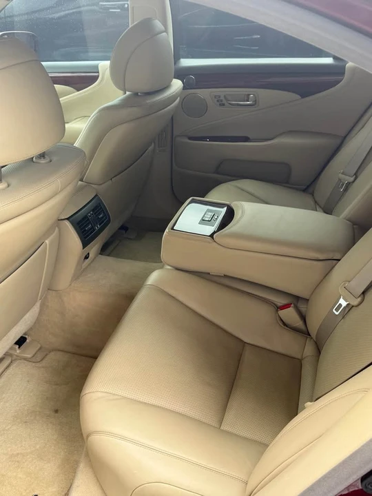 2007 Lexus LS 4th Gen - Image 3 of 10