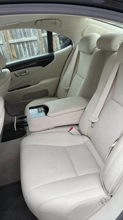 2007 Lexus LS 4th Gen - Image 5 of 8