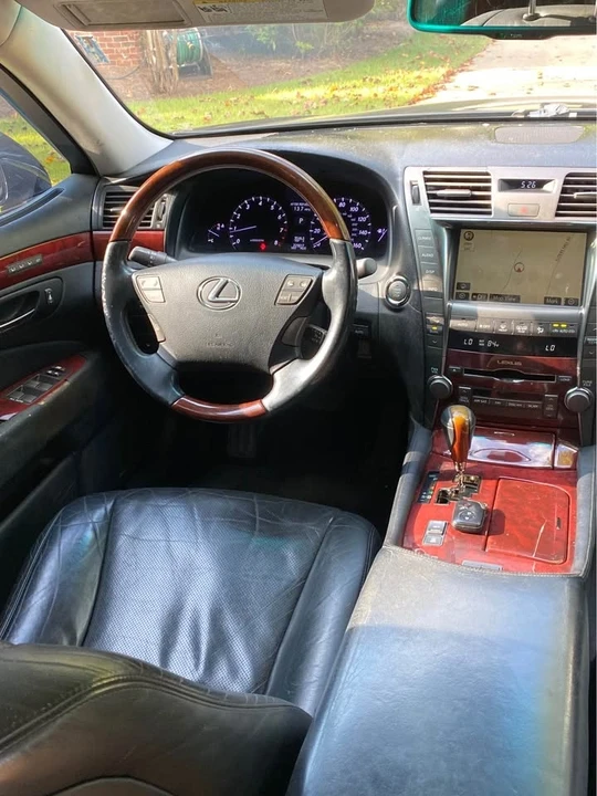 2007 Lexus LS 4th Gen - Image 7 of 9