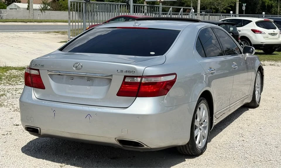 2007 Lexus LS 4th Gen - Image 7 of 19