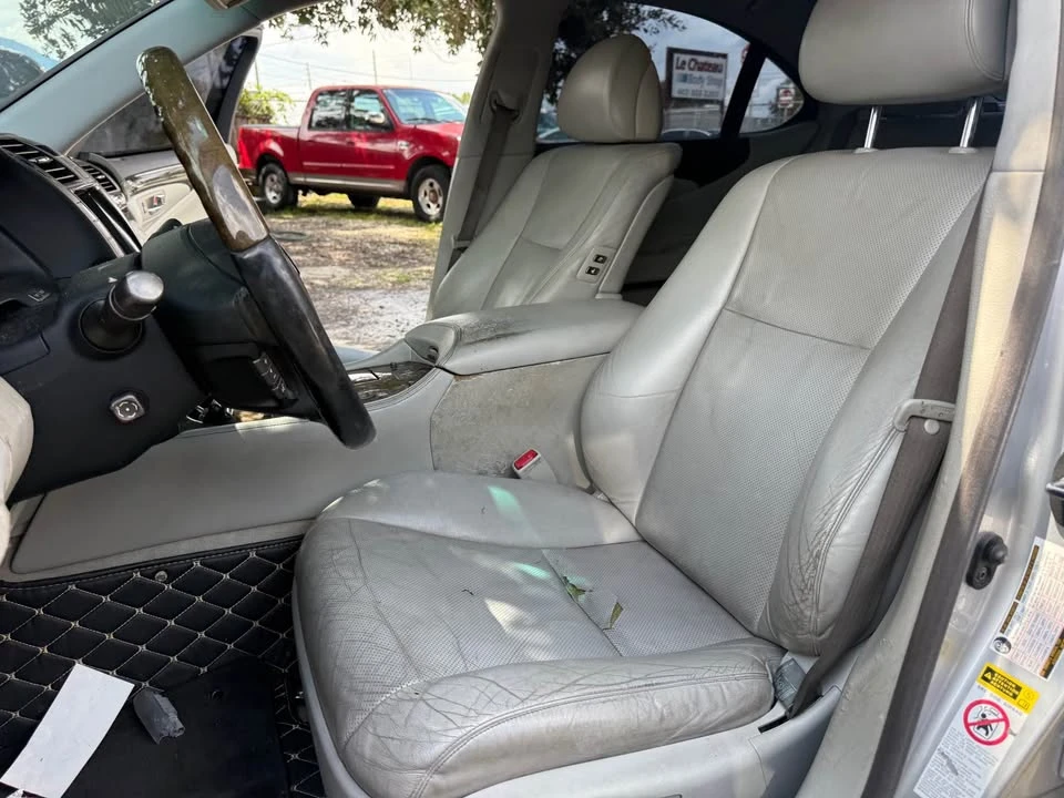 2007 Lexus LS 4th Gen - Image 16 of 19
